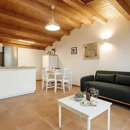 Lägenhet La Terrazza Del Garraffello *