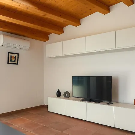 アパート La Terrazza Del Garraffello *